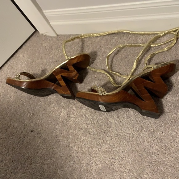 Two Lips zigzag heels - Picture 4 of 4